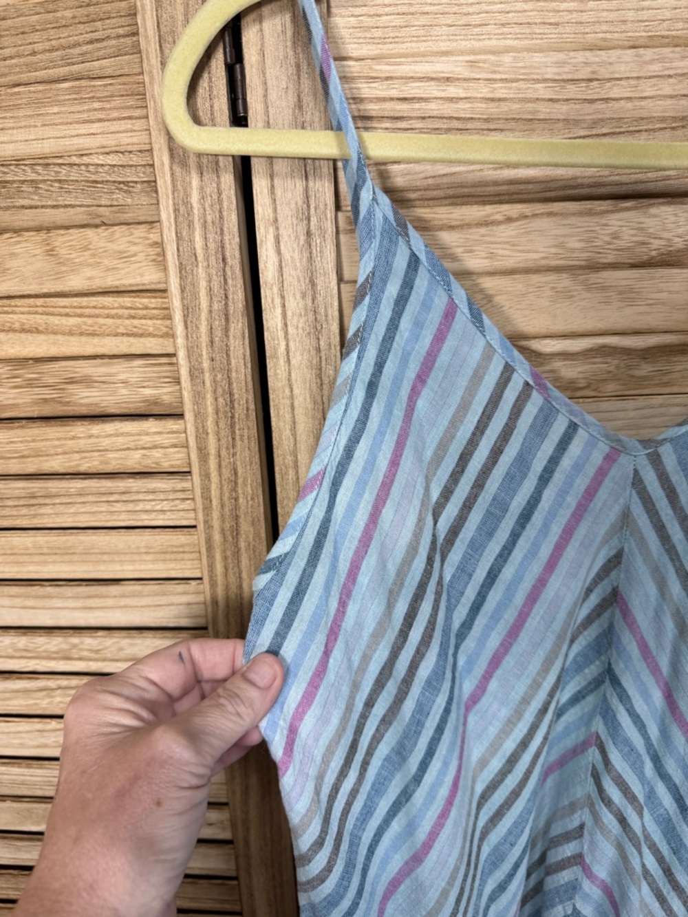 Self Contrast Striped V-Neck Maxi Dress in Light Blue & Pink Linen/Cotton Size M - Picture 3 of 11